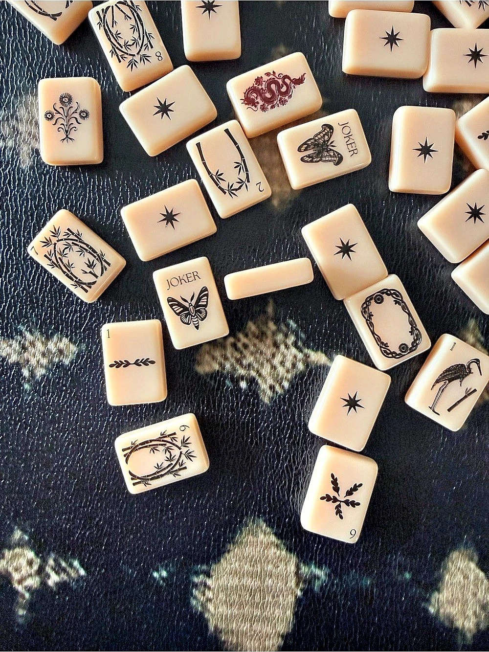 Mahjong Tiles & Mat - Picture 3 of 4